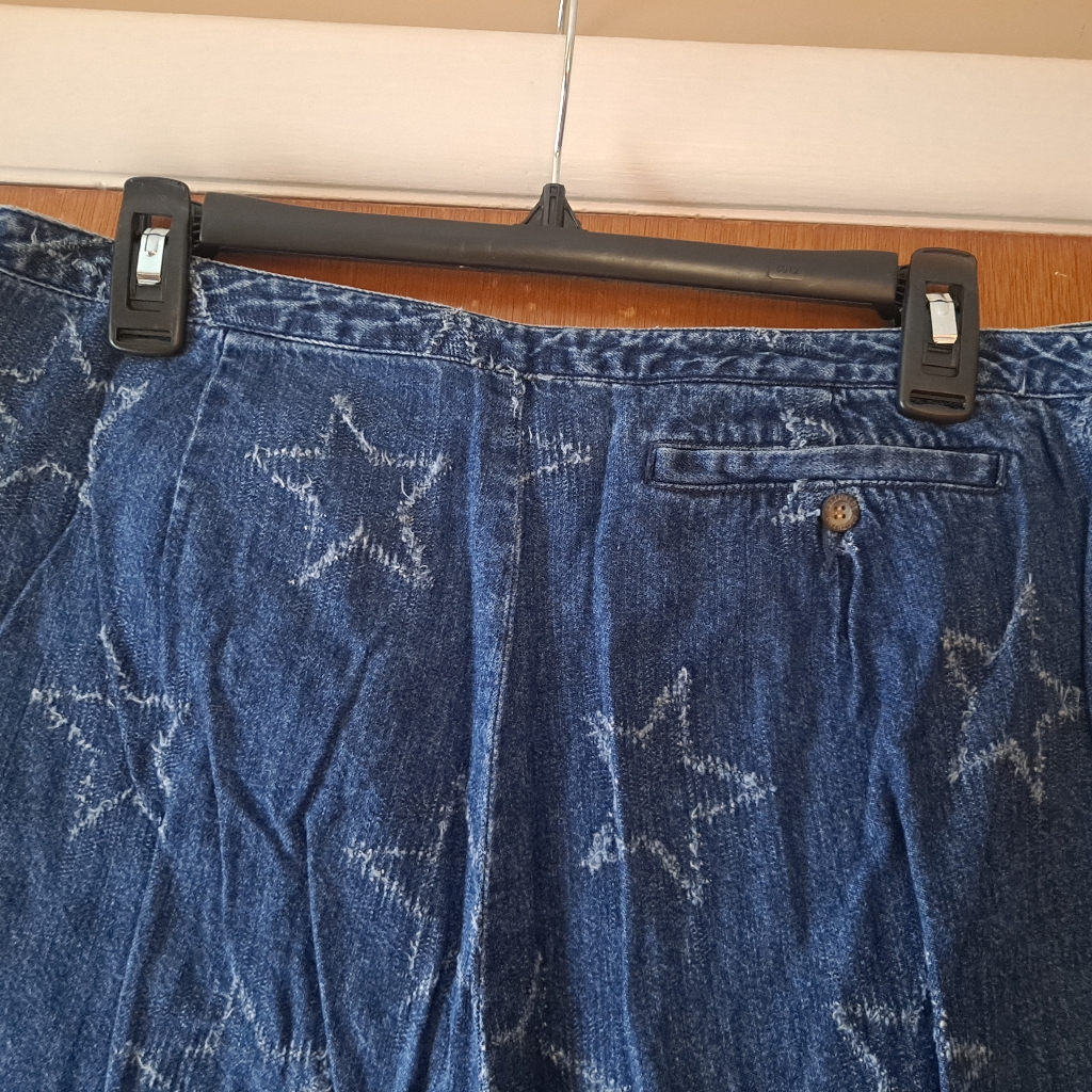 Patterned Cropped Jeans